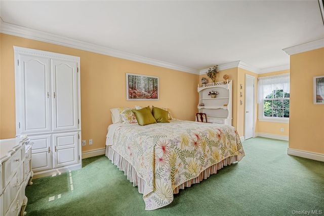 15 Dogwood Hill, Brookville, NY 11545