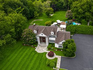 15 Dogwood Hill, Brookville, NY 11545