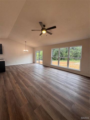 726 Blake Drive, Hillsboro, MO 63050