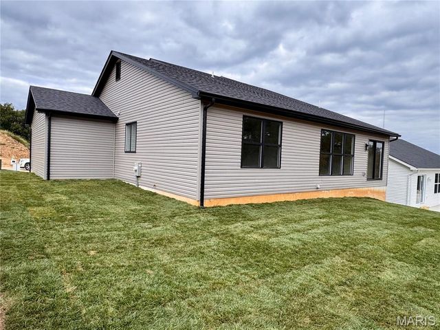 726 Blake Drive, Hillsboro, MO 63050