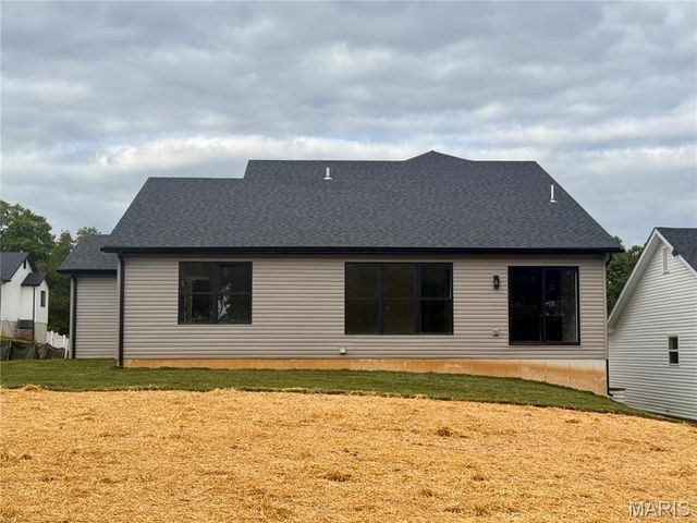 726 Blake Drive, Hillsboro, MO 63050
