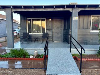 1015 S 1ST Avenue, Phoenix, AZ 85003