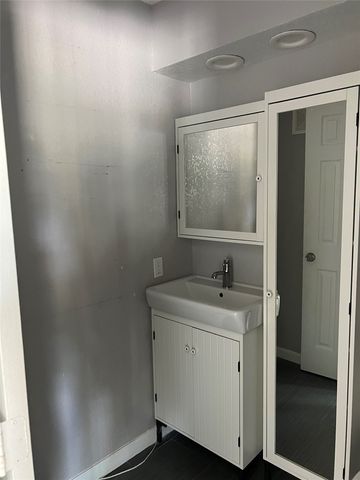 4101 Esters Road 111, Irving, TX 75038