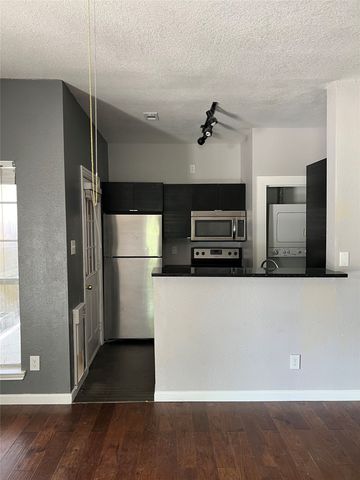 4101 Esters Road 111, Irving, TX 75038