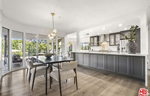 4678 White Oak Avenue, Los Angeles, CA 91316