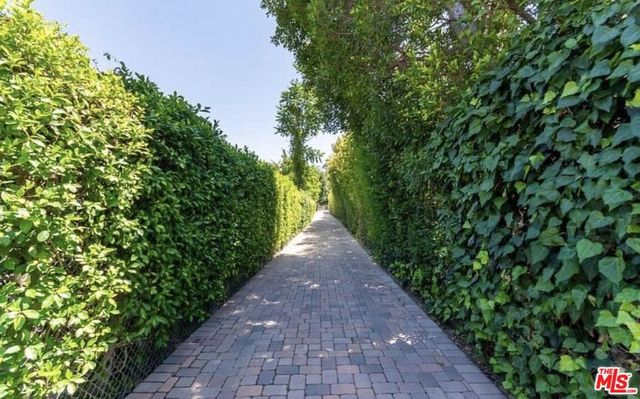 4678 White Oak Avenue, Los Angeles, CA 91316