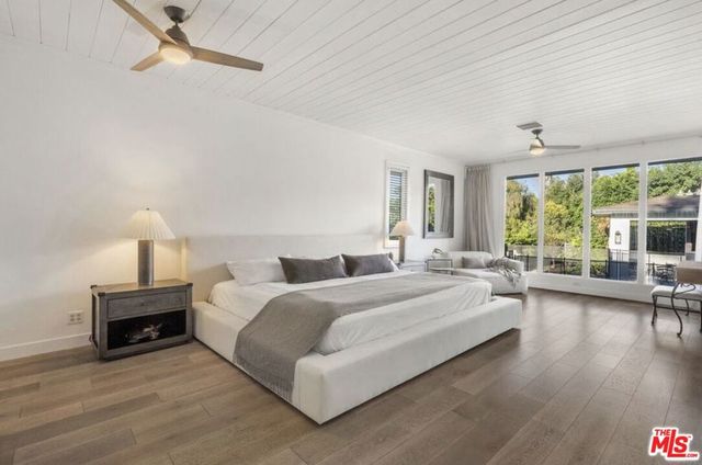 4678 White Oak Avenue, Los Angeles, CA 91316