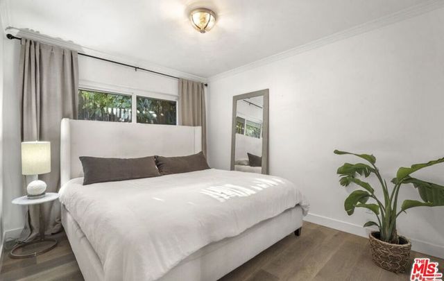 4678 White Oak Avenue, Los Angeles, CA 91316