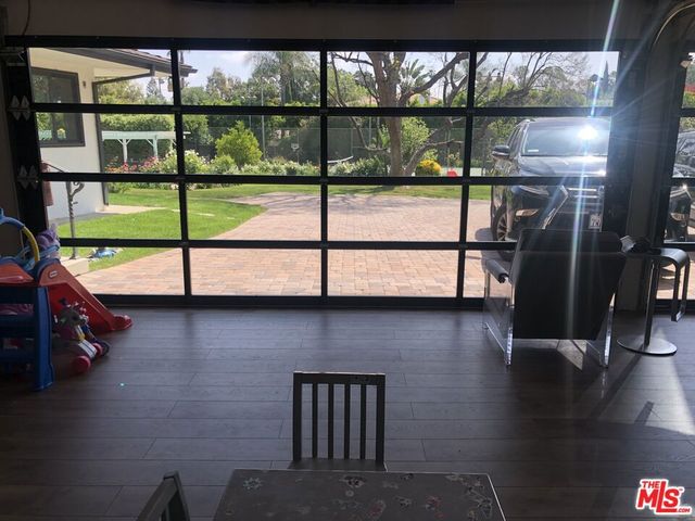 4678 White Oak Avenue, Los Angeles, CA 91316