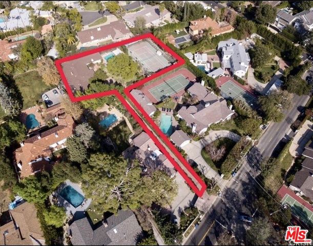 4678 White Oak Avenue, Los Angeles, CA 91316