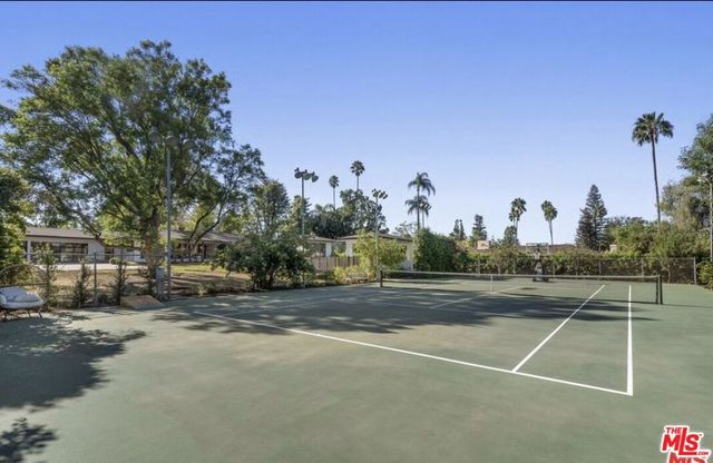 4678 White Oak Avenue, Los Angeles, CA 91316