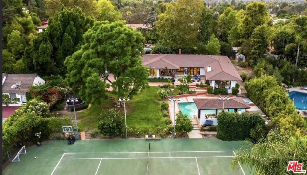 4678 White Oak Avenue, Los Angeles, CA 91316