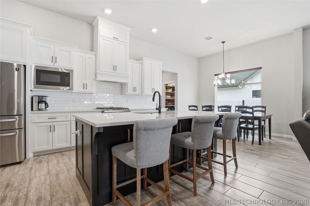 13023 S Birch Street, Jenks, OK 74037