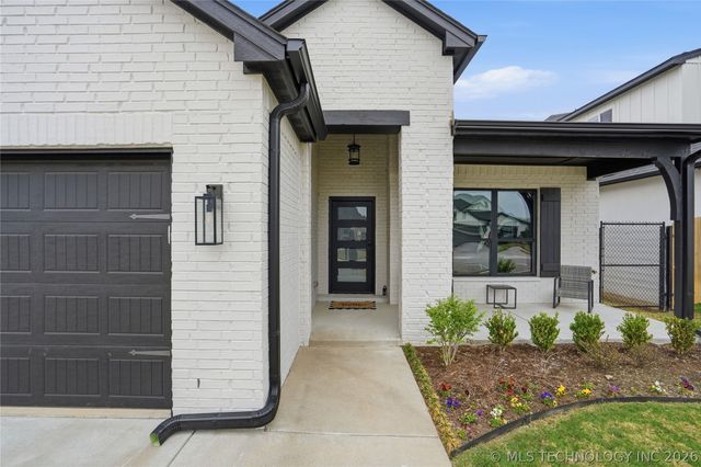 13023 S Birch Street, Jenks, OK 74037