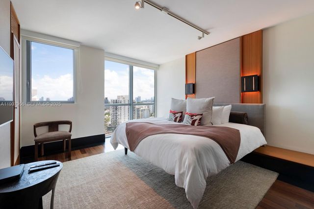 101 20th St 2004, Miami Beach, FL 33139