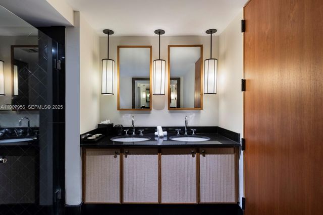 101 20th St 2004, Miami Beach, FL 33139