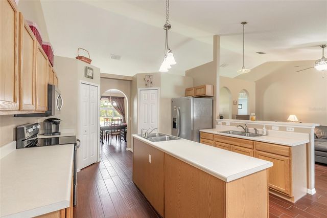 34 SECRETARY TRAIL, Palm Coast, FL 32164