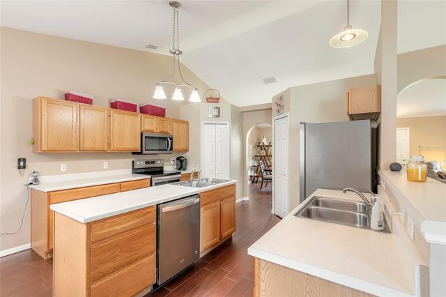 34 SECRETARY TRAIL, Palm Coast, FL 32164