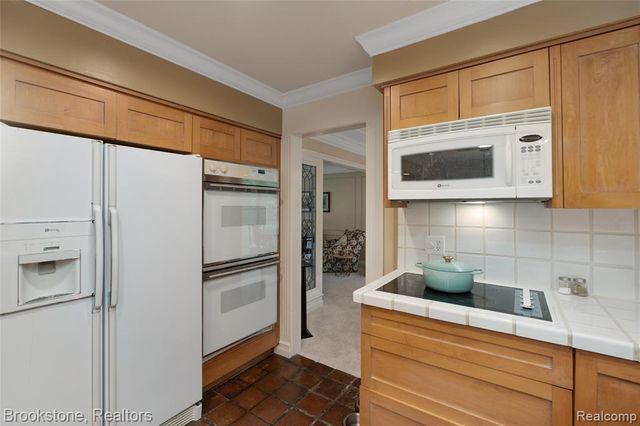 3622 Elder Road, West Bloomfield, MI 48324