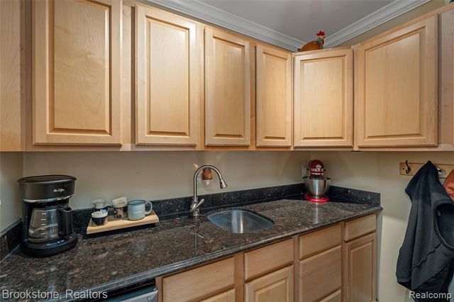 3622 Elder Road, West Bloomfield, MI 48324
