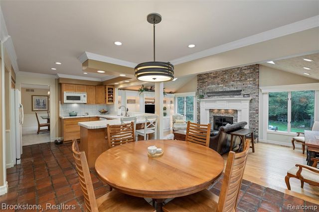3622 Elder Road, West Bloomfield, MI 48324