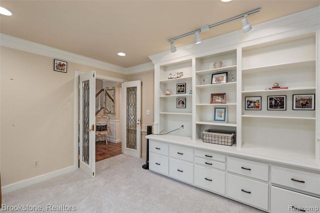 3622 Elder Road, West Bloomfield, MI 48324