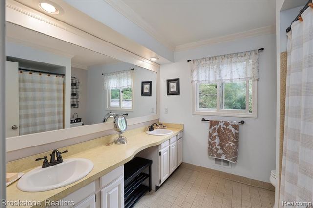 3622 Elder Road, West Bloomfield, MI 48324