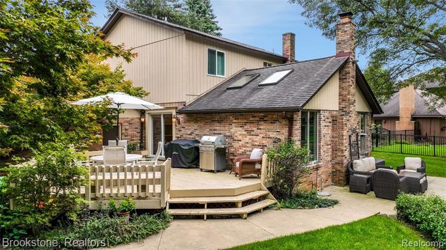 3622 Elder Road, West Bloomfield, MI 48324