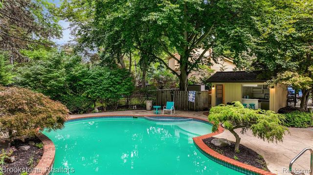 3622 Elder Road, West Bloomfield, MI 48324