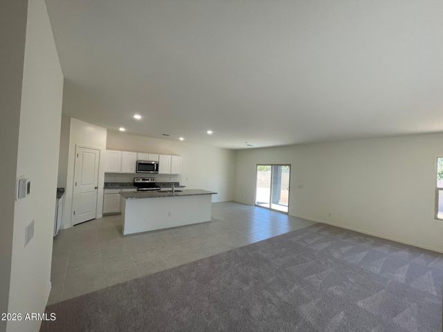31687 N HAY BALE Drive, San Tan Valley, AZ 85140
