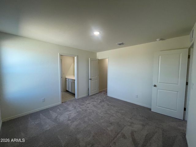 31687 N HAY BALE Drive, San Tan Valley, AZ 85140