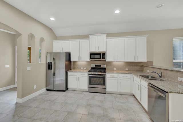 1890 Baron Dr, New Braunfels, TX 78130
