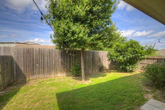 1890 Baron Dr, New Braunfels, TX 78130