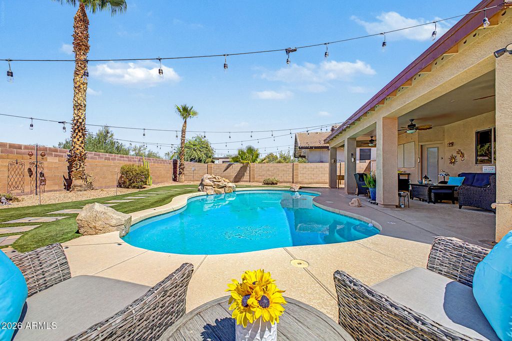 17090 W NORTHAMPTON Road, Surprise, AZ 85374 — photo 2
