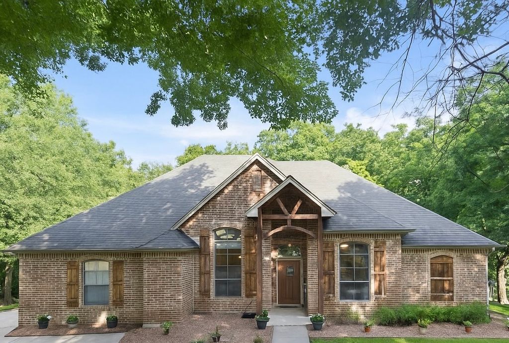 5321 Joe Wilson Road, Midlothian, TX 76065