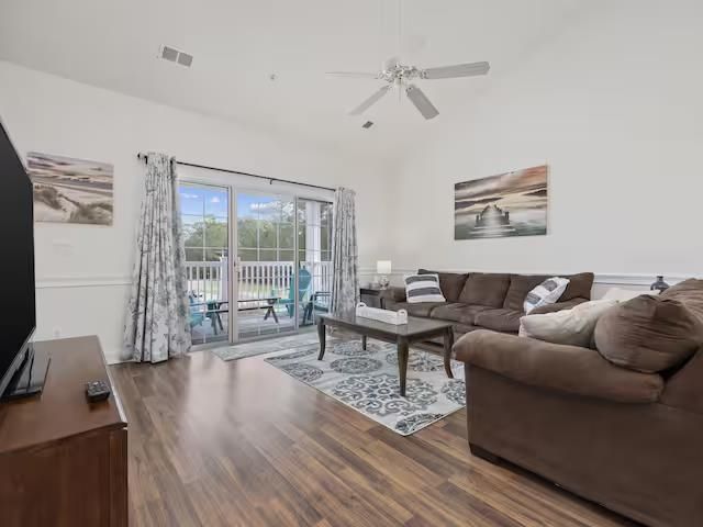 4868 Dahlia Ct Apt 304, Myrtle Beach, SC 29577