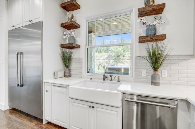 102 Canyon Turn TRL, Austin, TX 78734