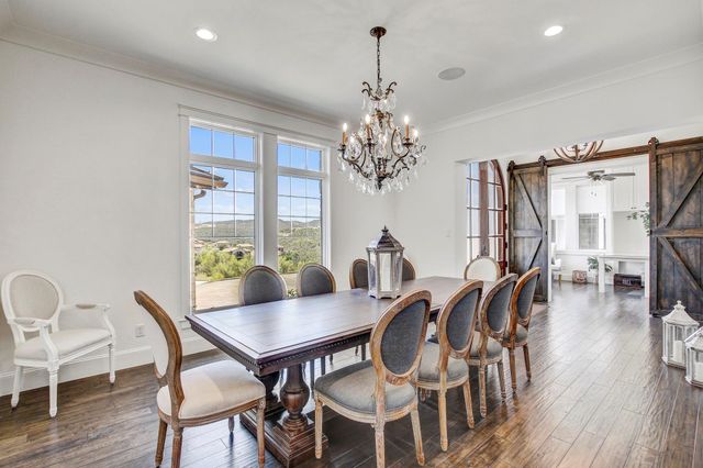 102 Canyon Turn TRL, Austin, TX 78734