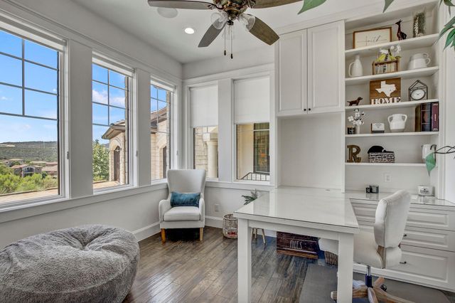 102 Canyon Turn TRL, Austin, TX 78734