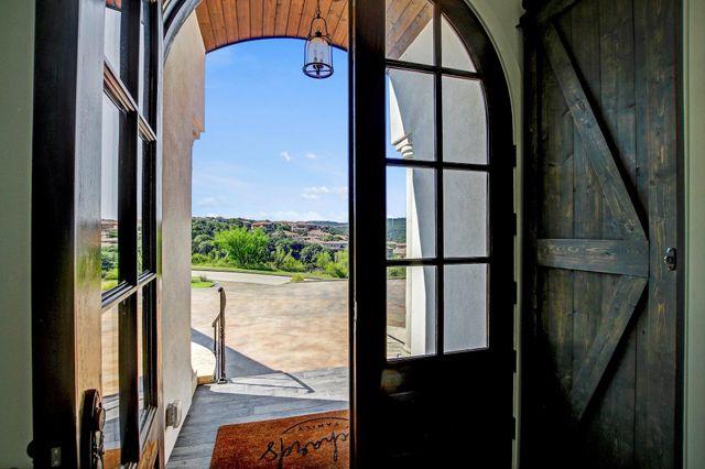 102 Canyon Turn TRL, Austin, TX 78734