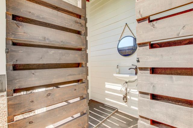 102 Canyon Turn TRL, Austin, TX 78734