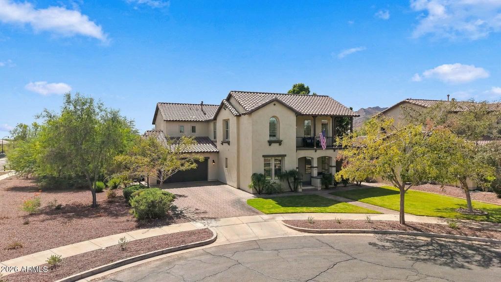 20447 W CRESCENT Drive, Buckeye, AZ 85396 — photo 2