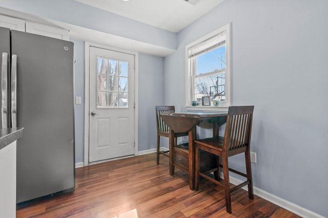 34101 Harlowshire Street, Farmington Hills, MI 48335