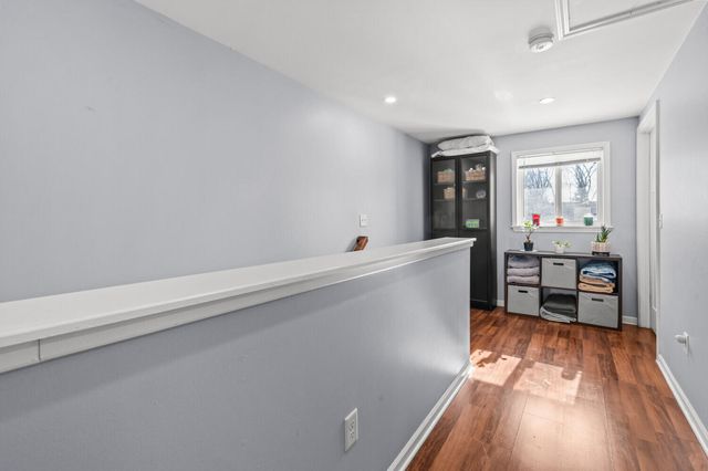 34101 Harlowshire Street, Farmington Hills, MI 48335