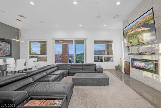 9 Porto Malaga Street, Henderson, NV 89011