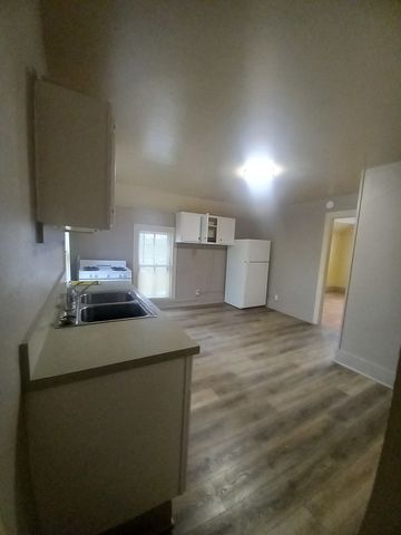 141 Short Street, Crystal Lake, IL 60014