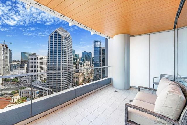 888 W E St 2306, San Diego, CA 92101