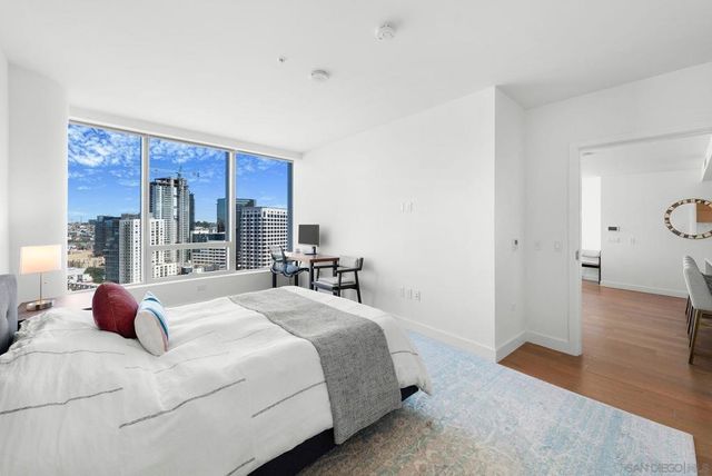 888 W E St 2306, San Diego, CA 92101