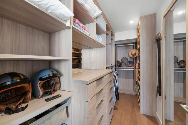 888 W E St 2306, San Diego, CA 92101