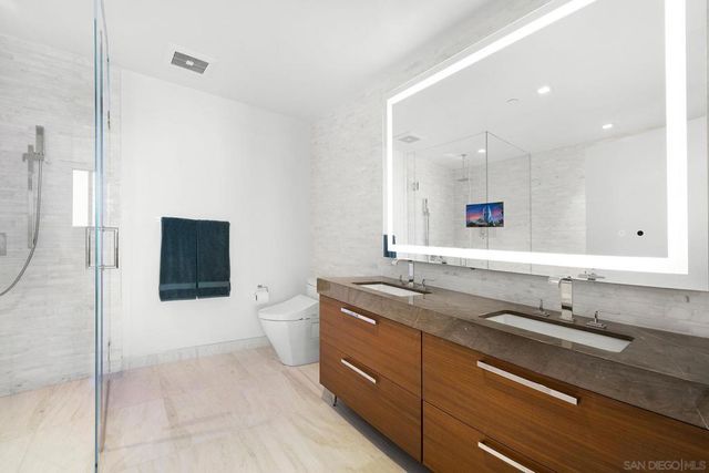 888 W E St 2306, San Diego, CA 92101